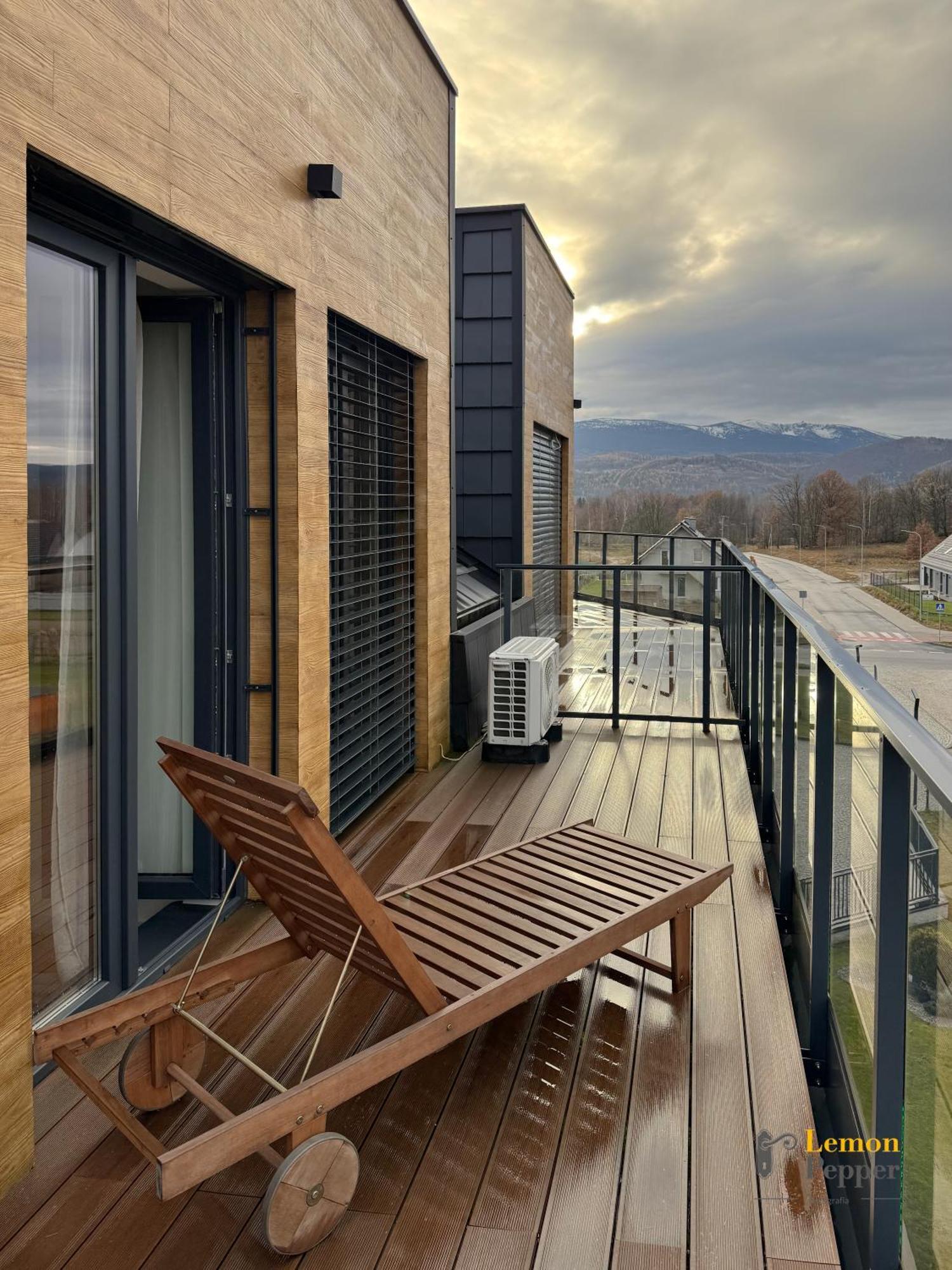 Apartament Krzysztofa Bochusa เยเลเนียกูรา ภายนอก รูปภาพ