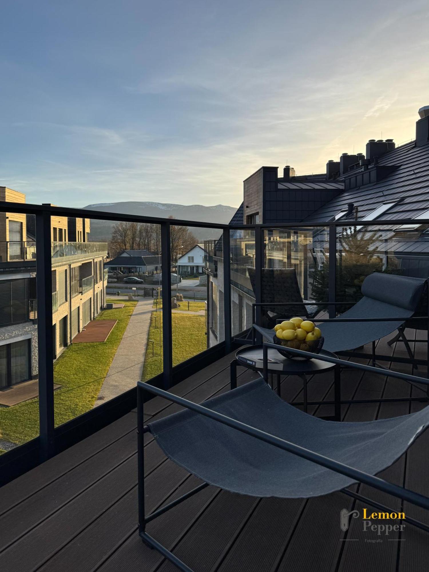 Apartament Krzysztofa Bochusa เยเลเนียกูรา ภายนอก รูปภาพ