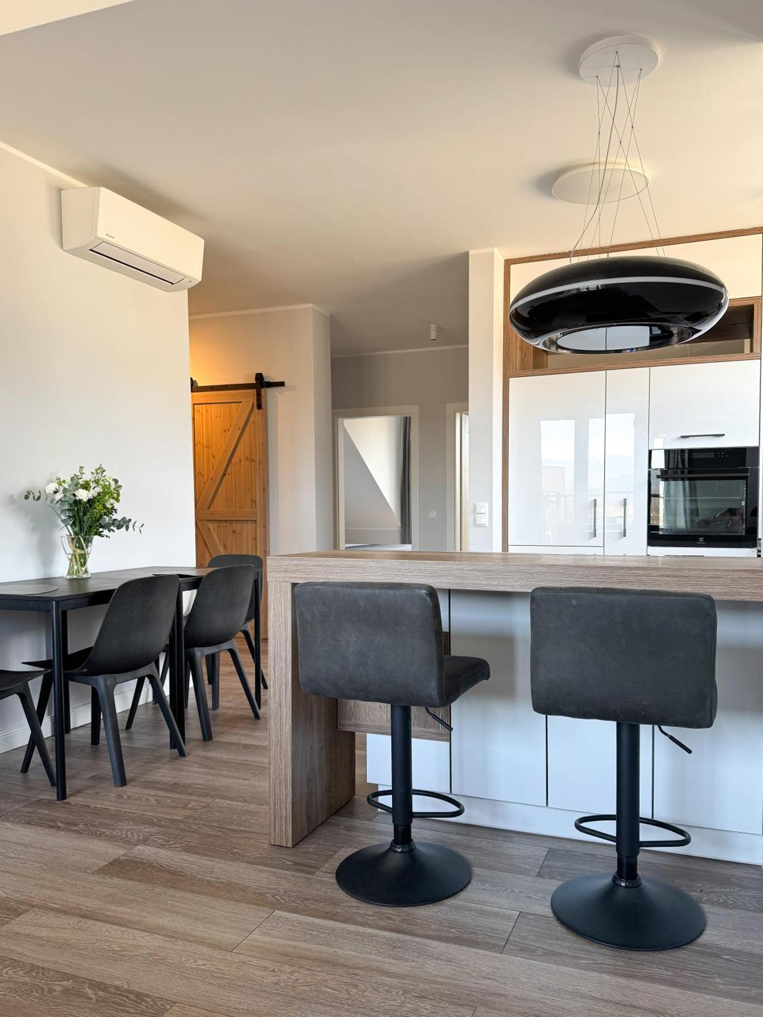 Apartament Krzysztofa Bochusa เยเลเนียกูรา ภายนอก รูปภาพ